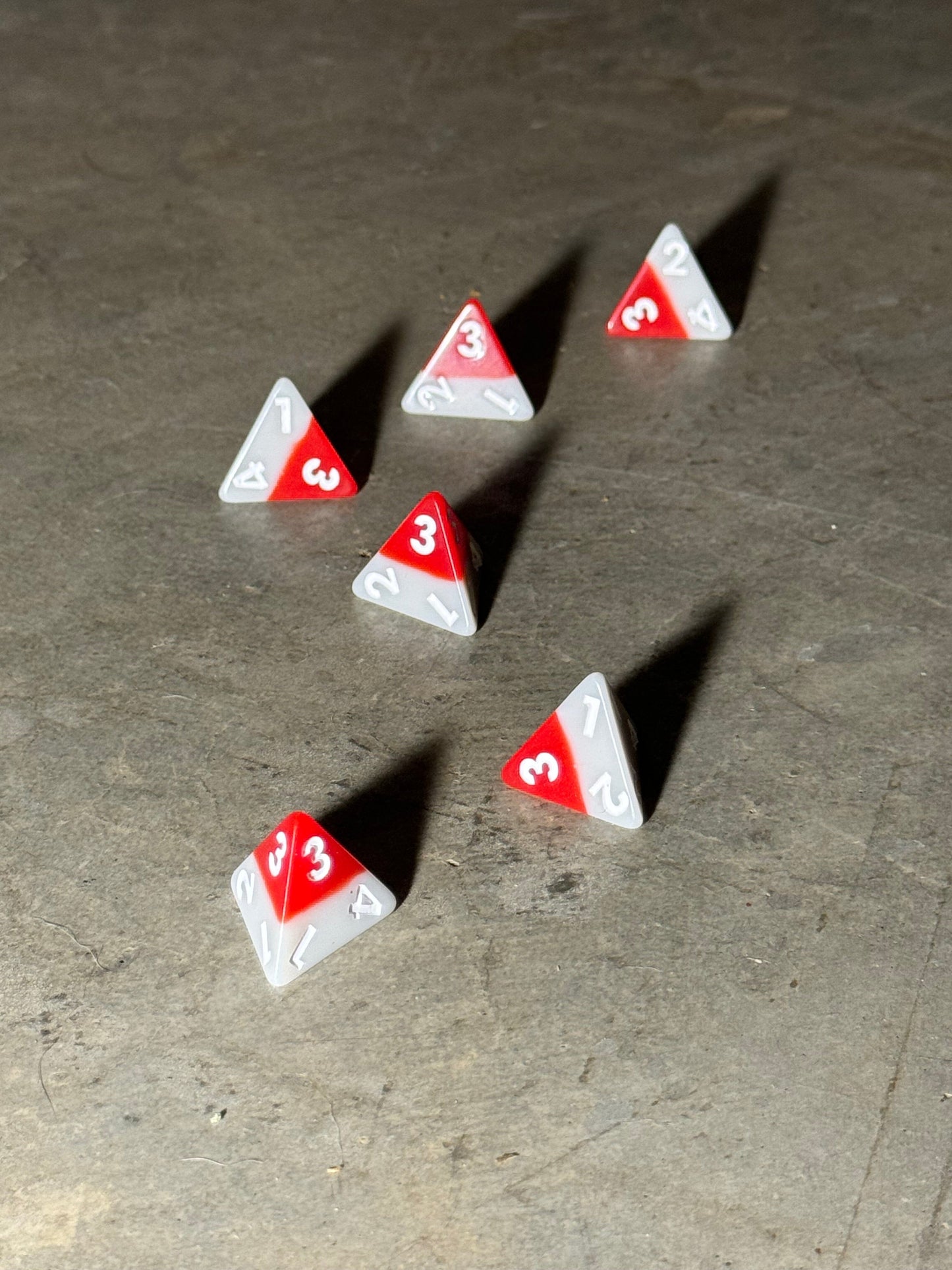 Triangle Agency Dice Set (6d4) Triangle Agency Haunted Table
