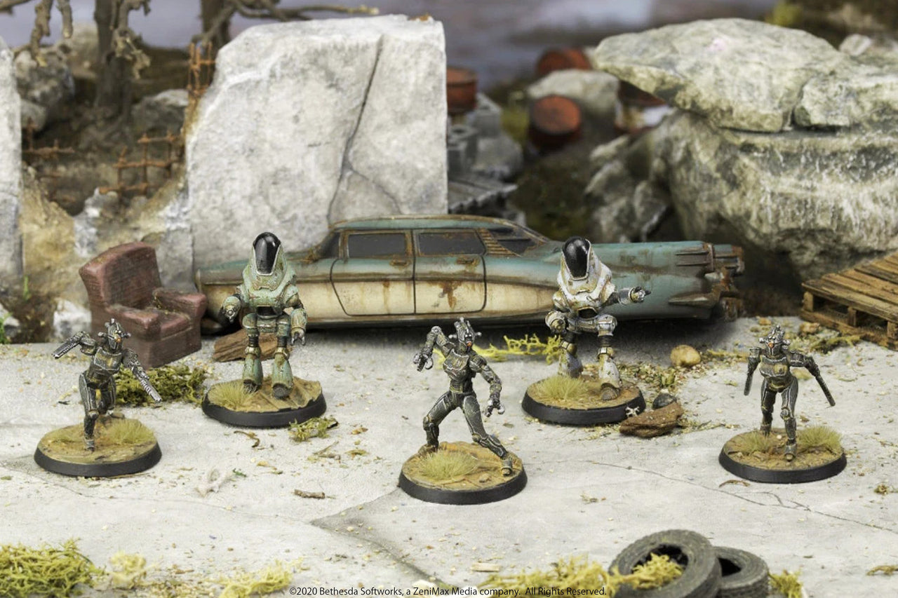 Robots: Assaultrons & Protectrons